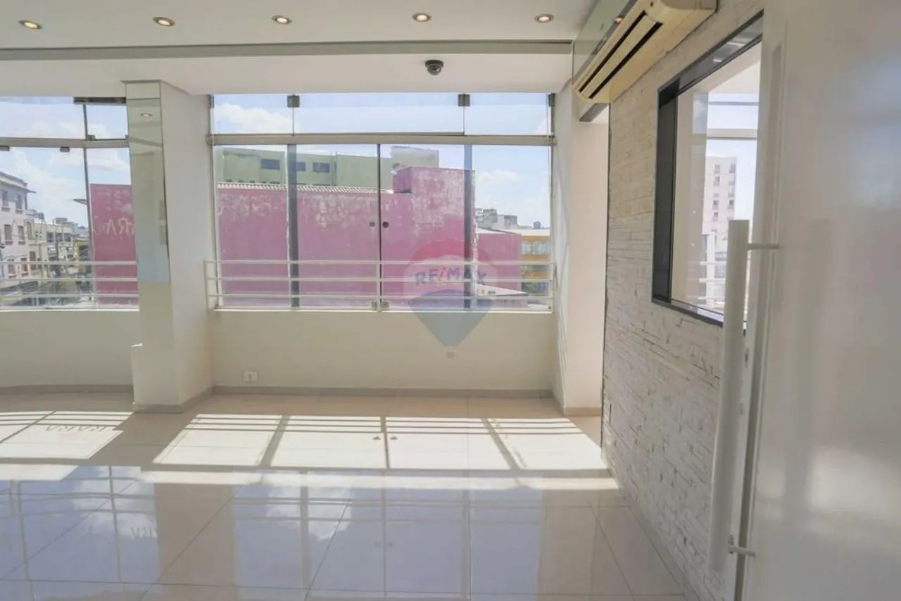 Sala comercial de 100m² no Centro de Sorocaba, com 5 salas e 1 banheiro! - Foto 4