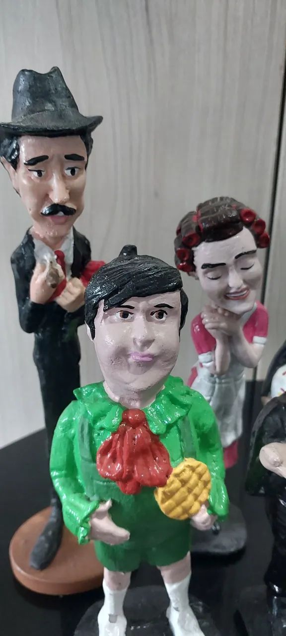 Bonecos Resina Turma do Chaves - Foto 2