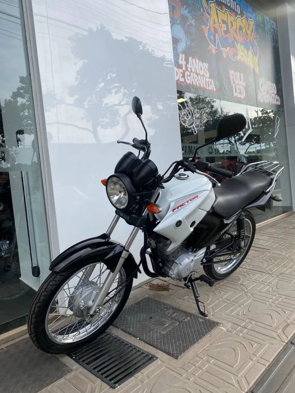 YAMAHA FACTOR 125 K1 2016 - Foto 4