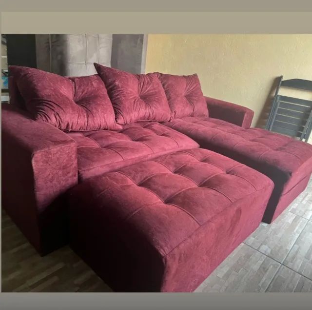 Chaise na cor vinho 