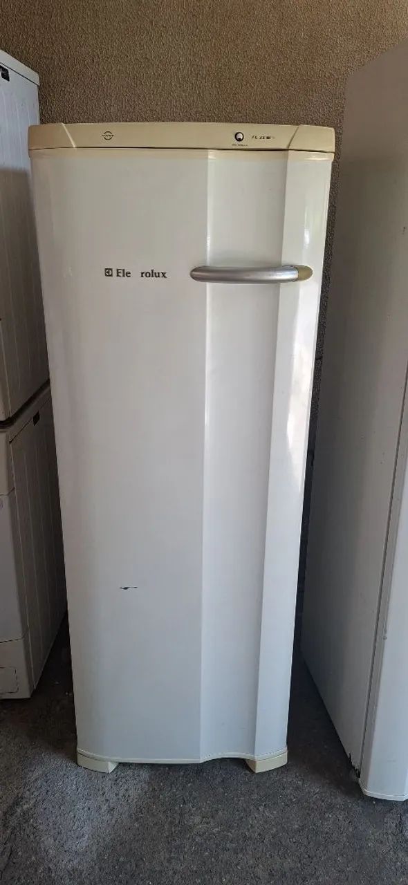 Freezer Electrolux vertical  - Foto 4