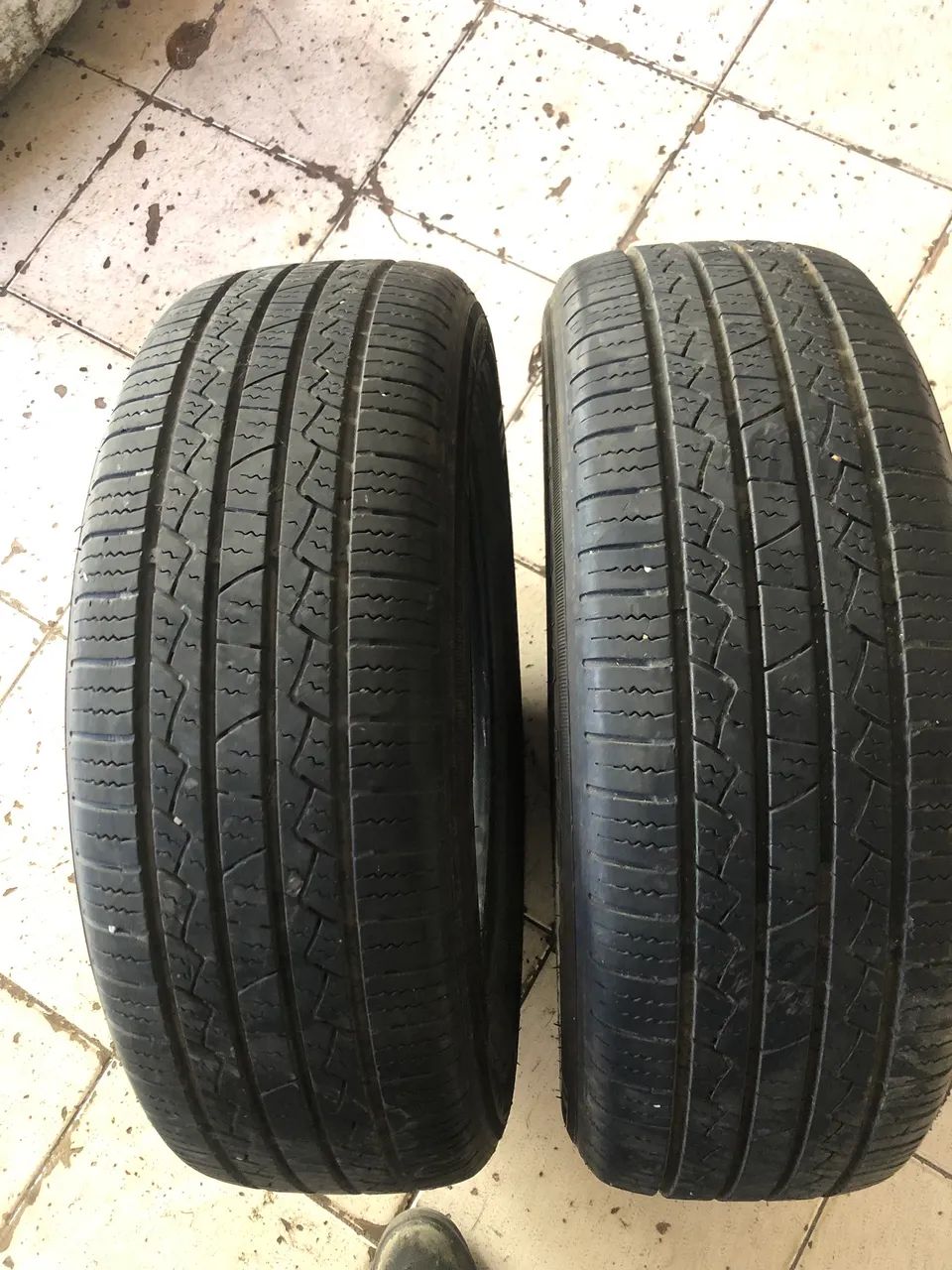 Vendo Pneus 17 - Foto 2