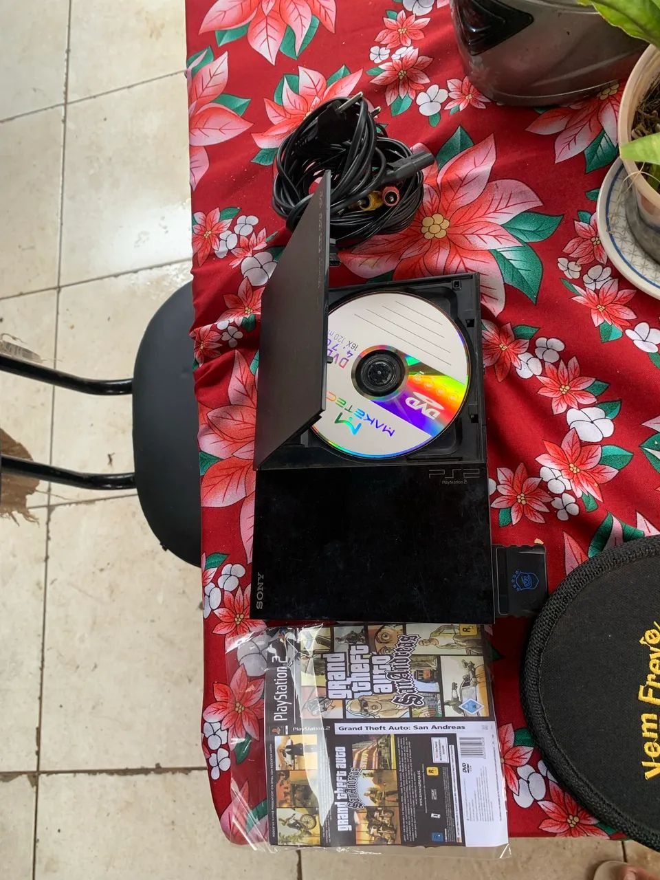Vendo ps2 zero com memória card - Foto 4