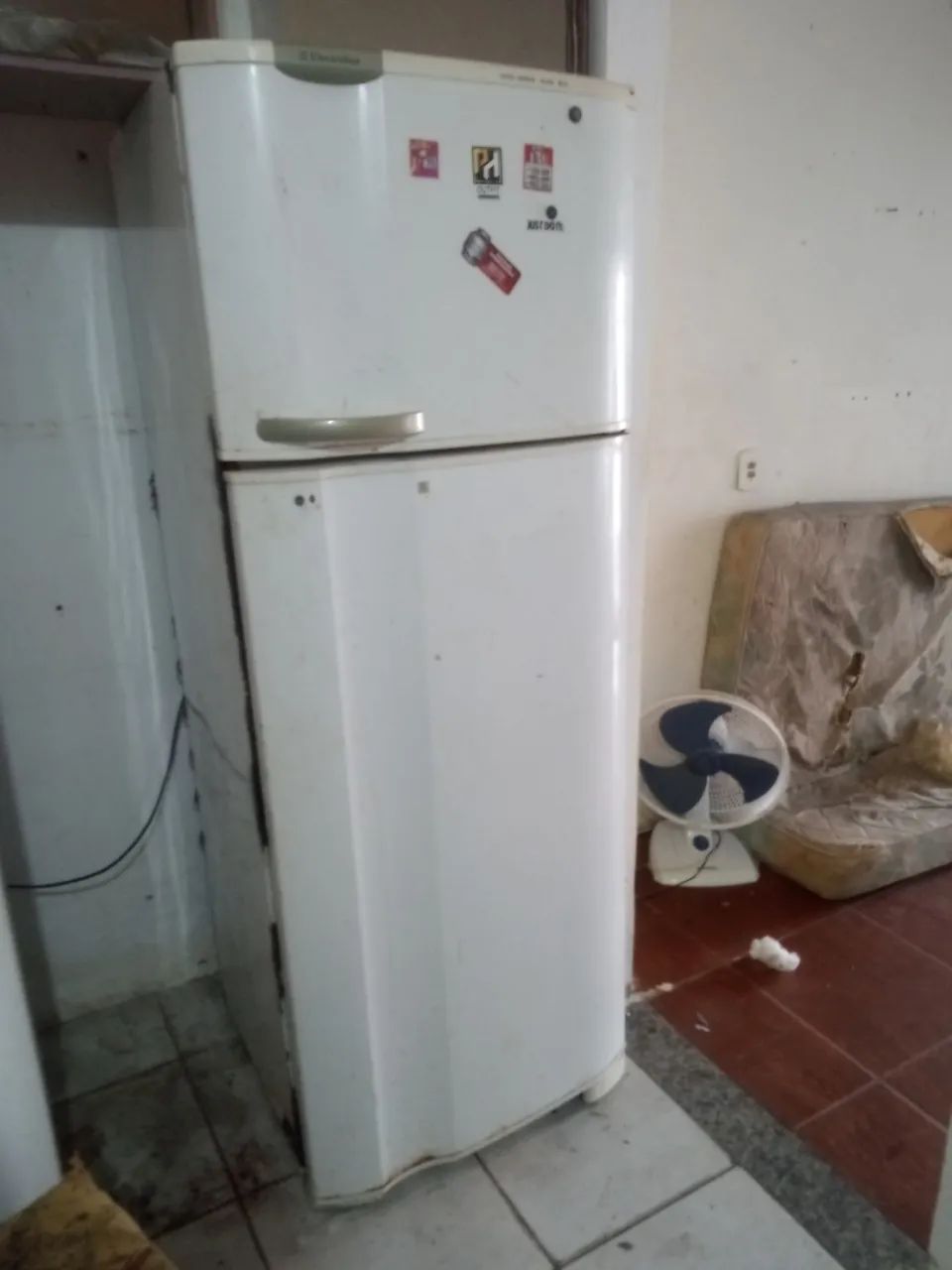 Geladeira 250