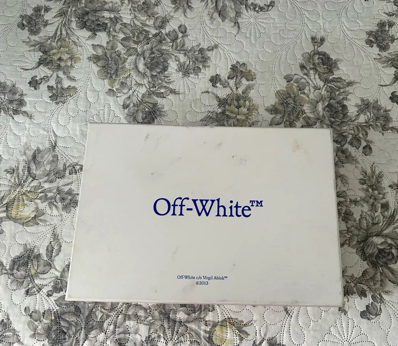 OFF-WHITE VULCANIZED PRETO