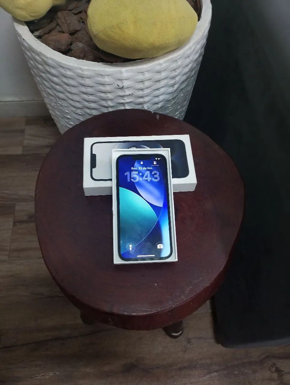 iPhone 16 E  - Foto 2