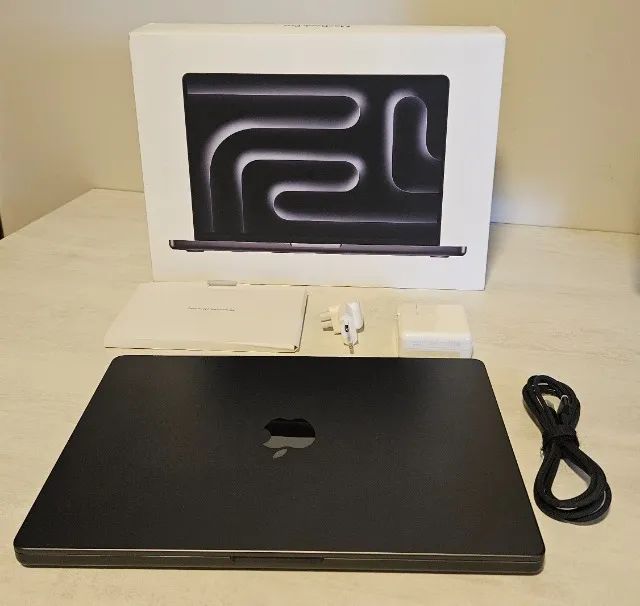 Macbook M5 Pro 14'' Space Black 16/512 - Notebooks - Núcleo