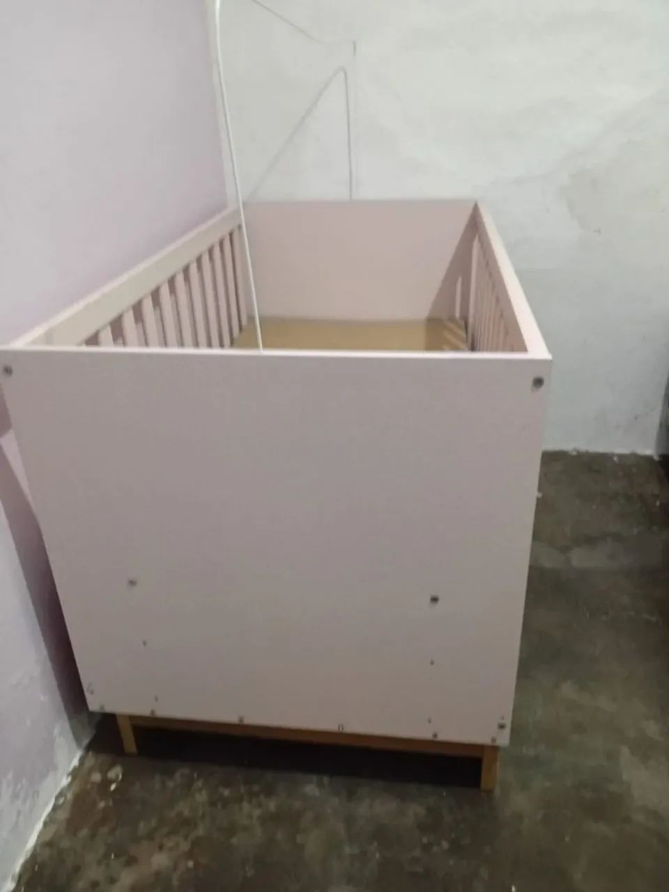 Vende-se berço 
