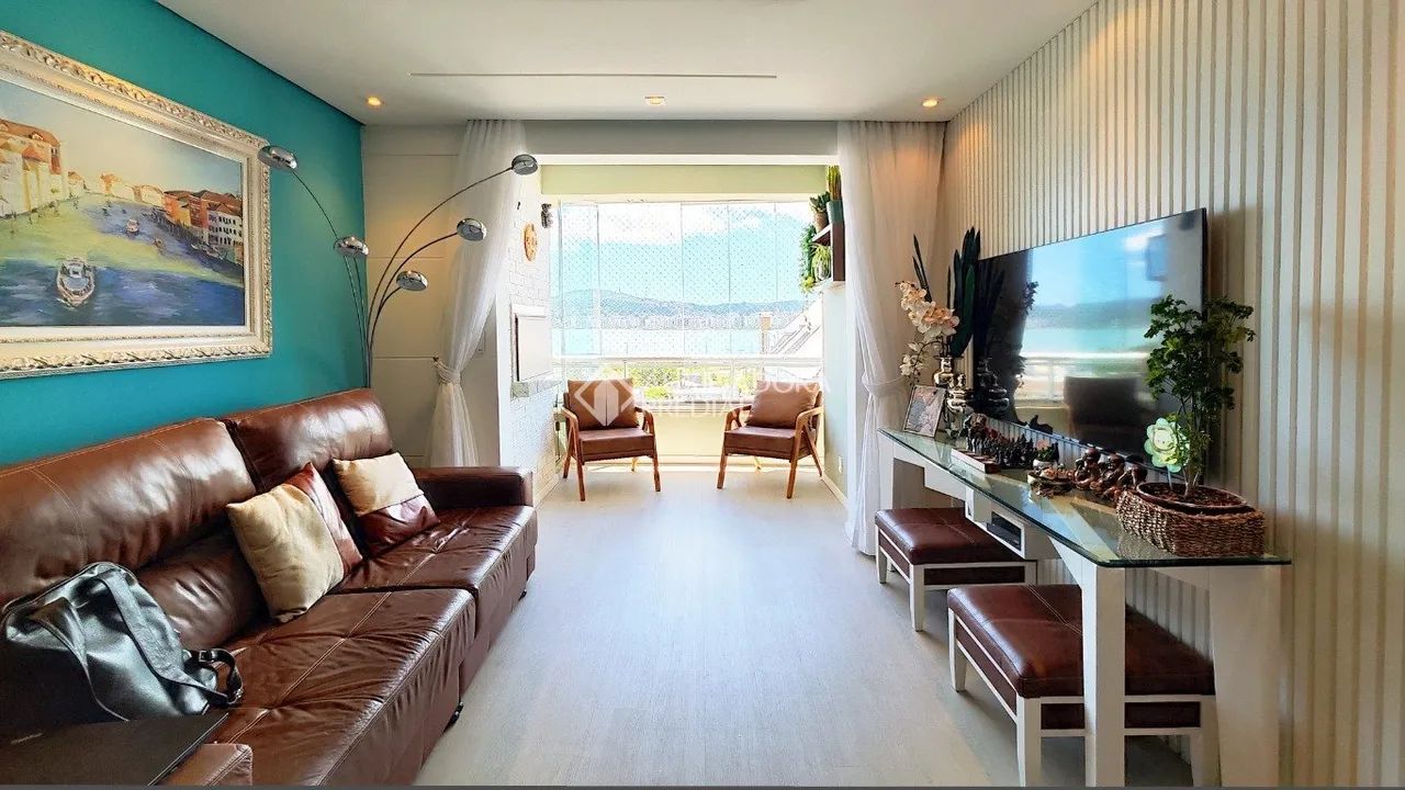 Apartamento 2 Dormitórios com Suíte e 3 Vagas no bairro Estreito - Florianópolis. - Foto 3