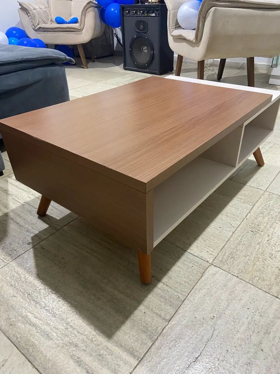 Mesa de Centro Moderna com Nichos e Pés Palito (Retrô)  - Foto 2