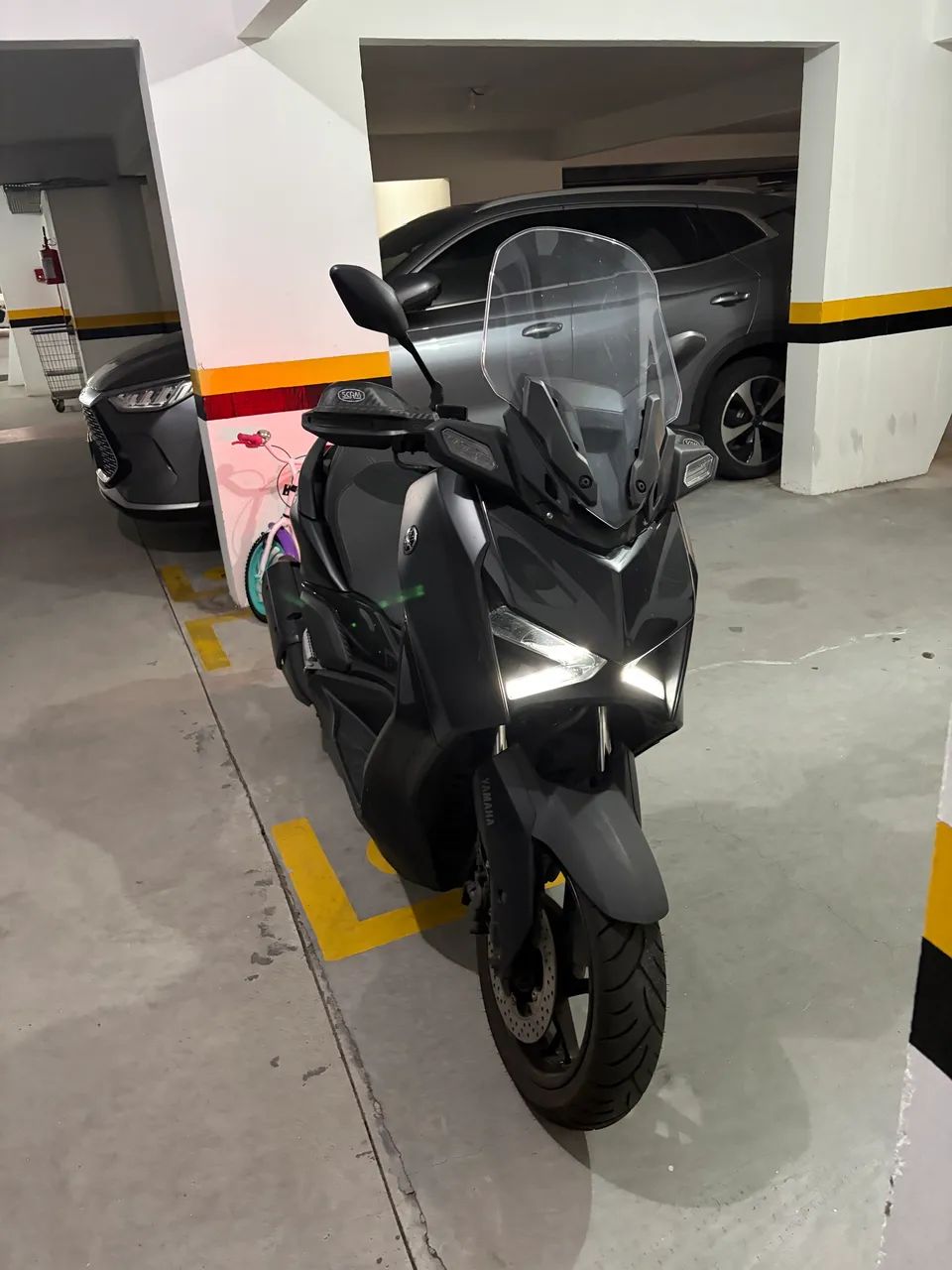 Xmax 250 - Yamaha - Foto 3