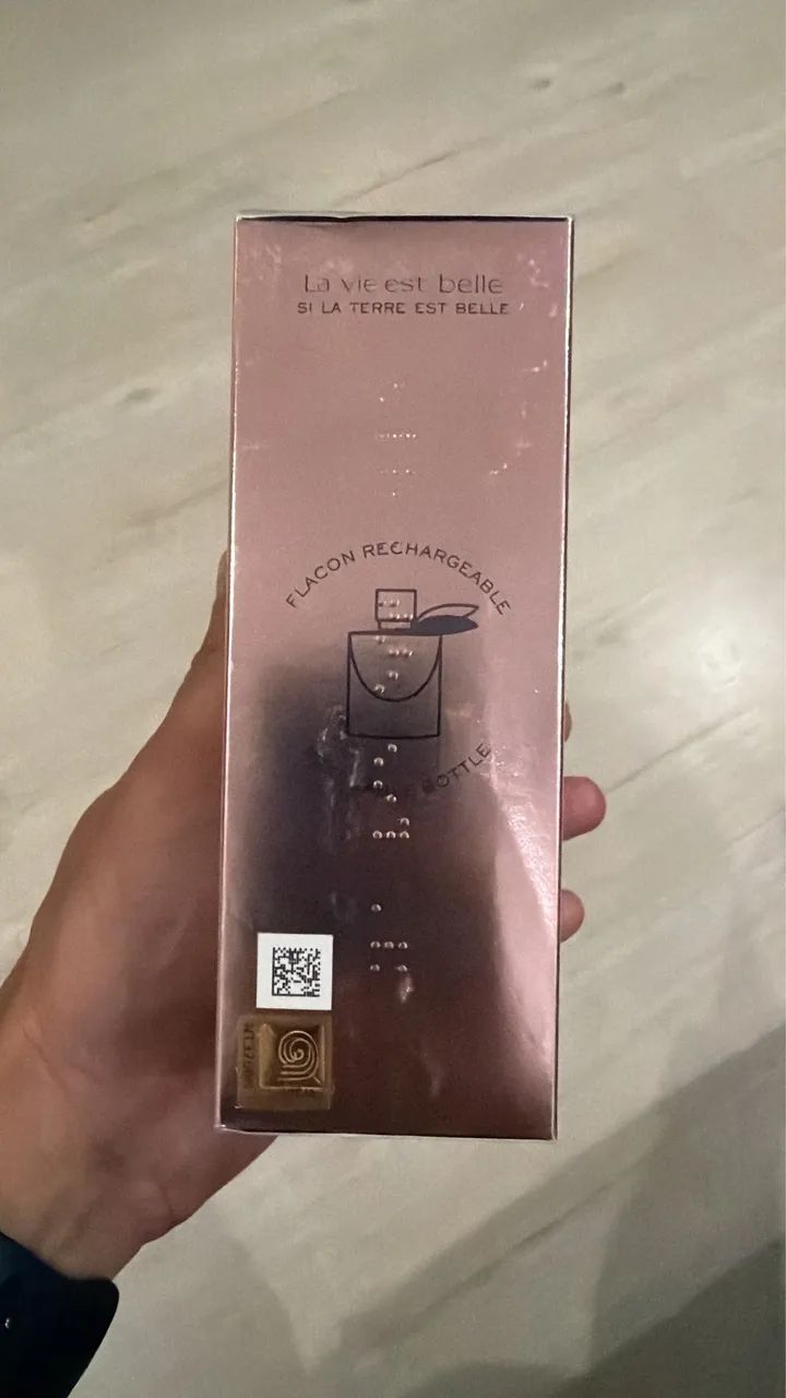 Perfuma La Vie est Belle marca Lancôme - Foto 3