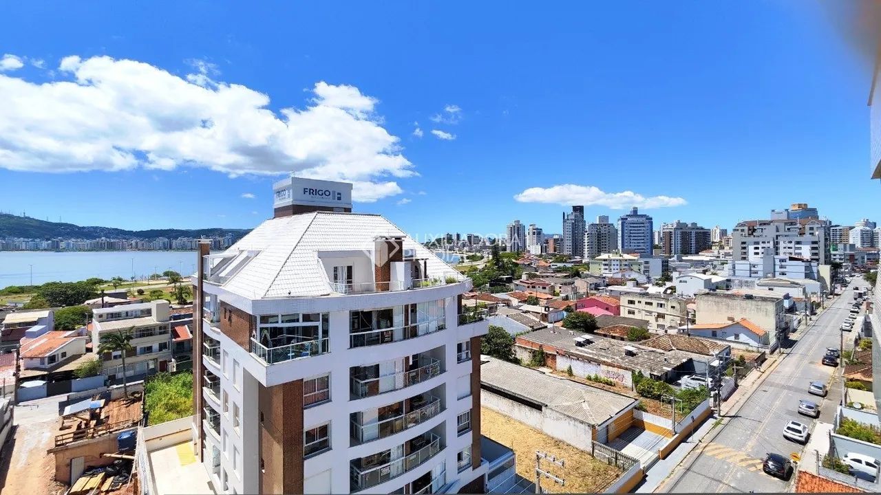 Apartamento 2 Dormitórios com Suíte e 3 Vagas no bairro Estreito - Florianópolis. - Foto 2