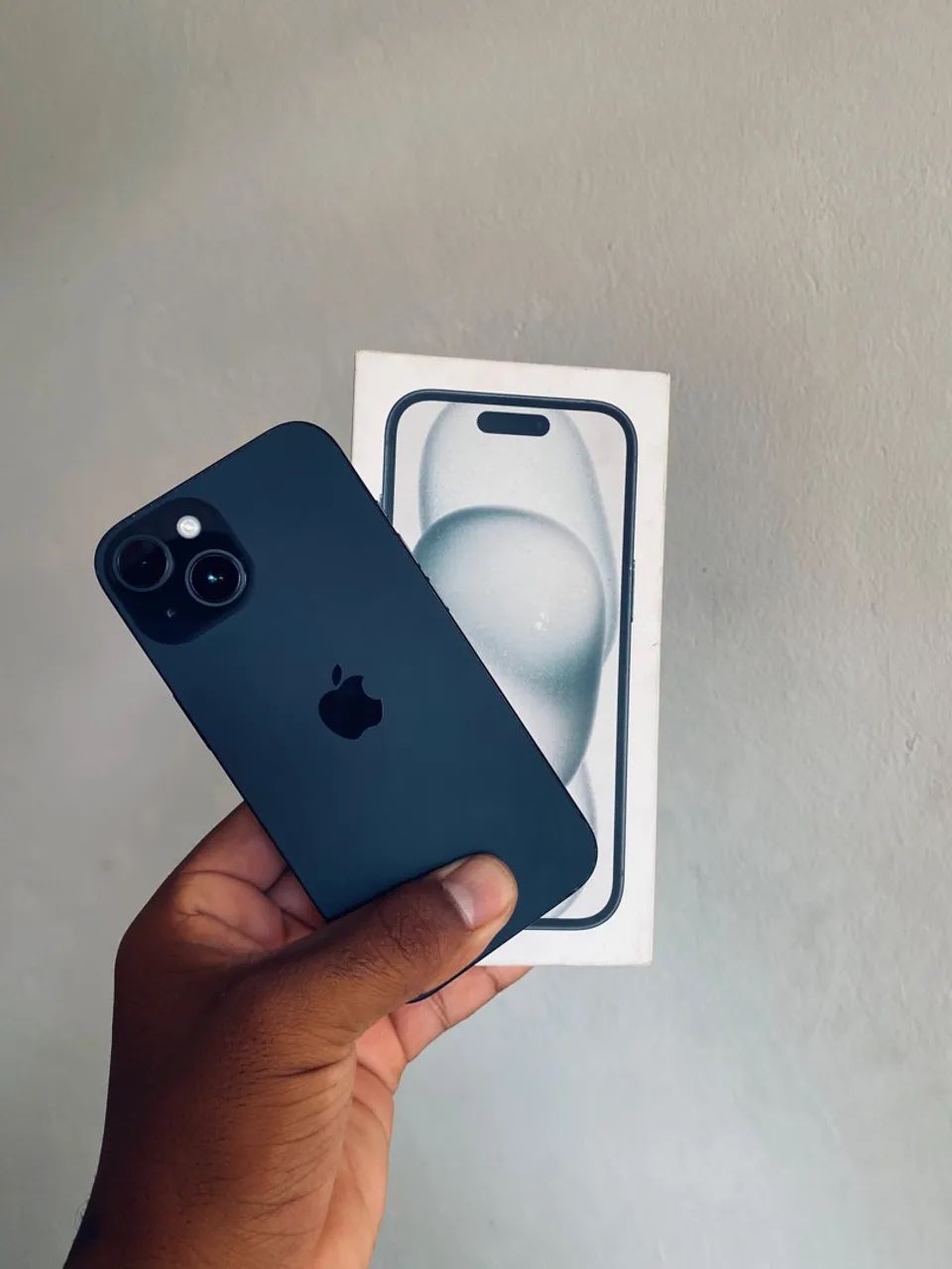 iPhone 15 titanium impecável 