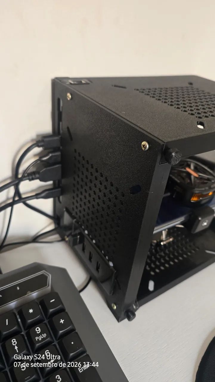 Vendo galaxy s10+ montado em um setup dex - Foto 2