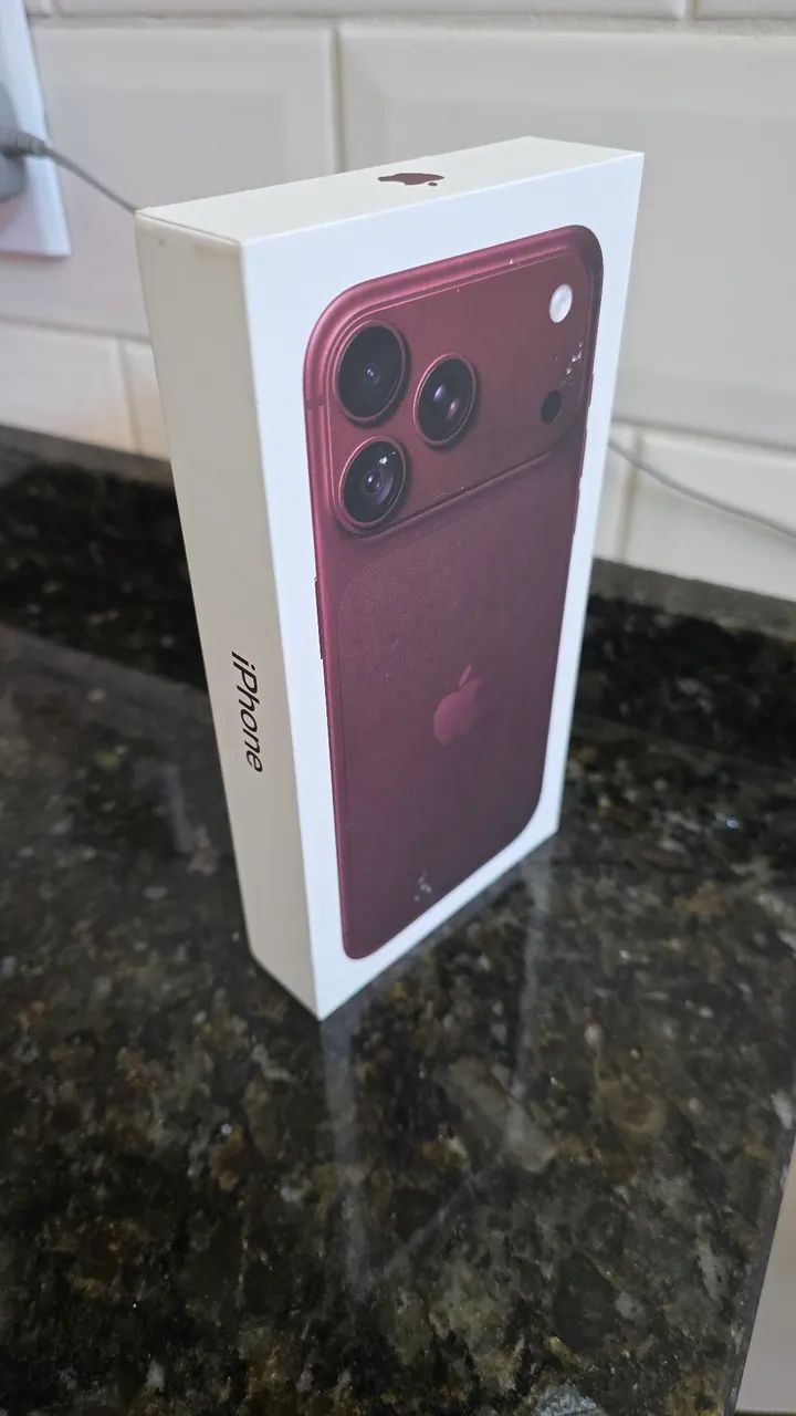 IPHONE 18 PRO MAX BORDÔ LACRADO c/nota 