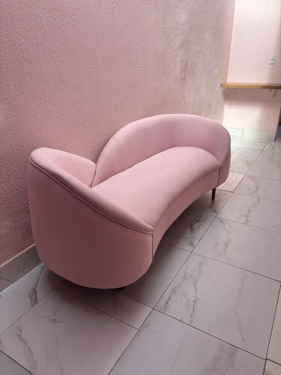 Sofá em tecido cor rosa  - Foto 4