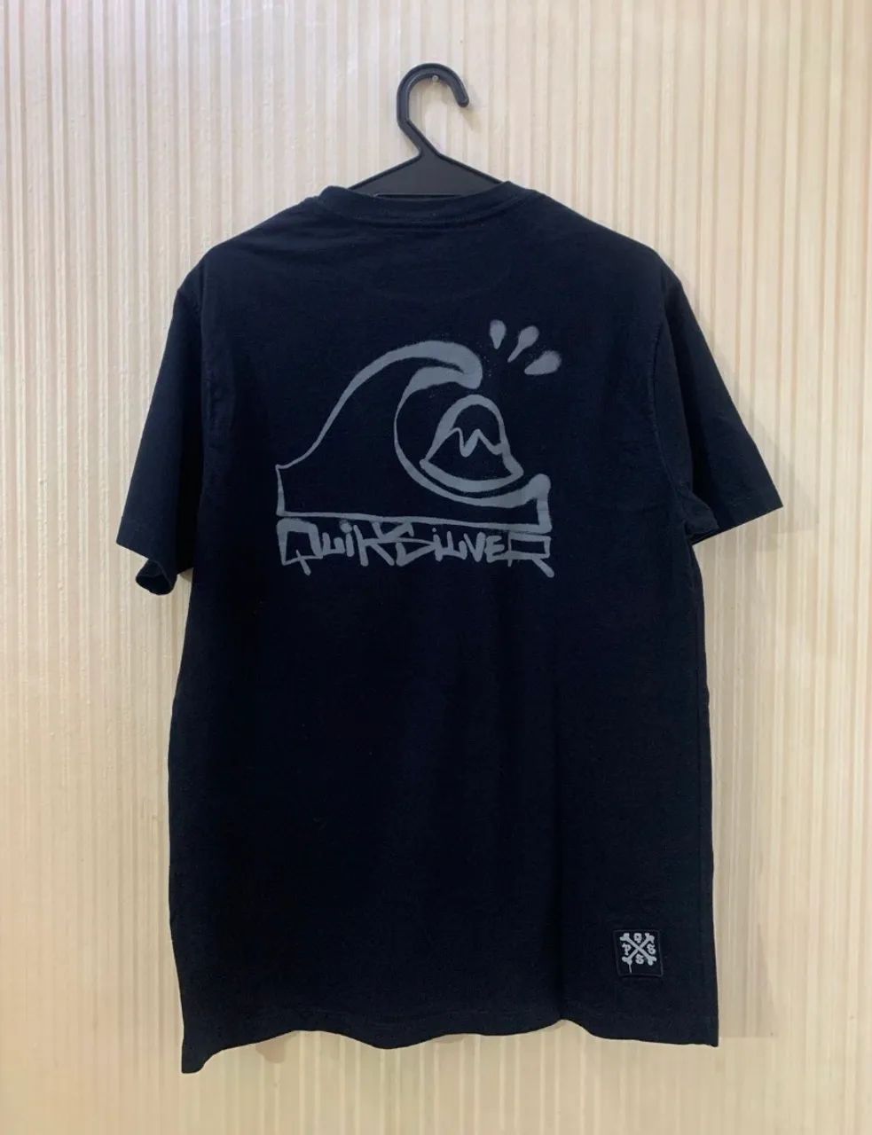 Camiseta preta QuickSilver original  - Foto 2
