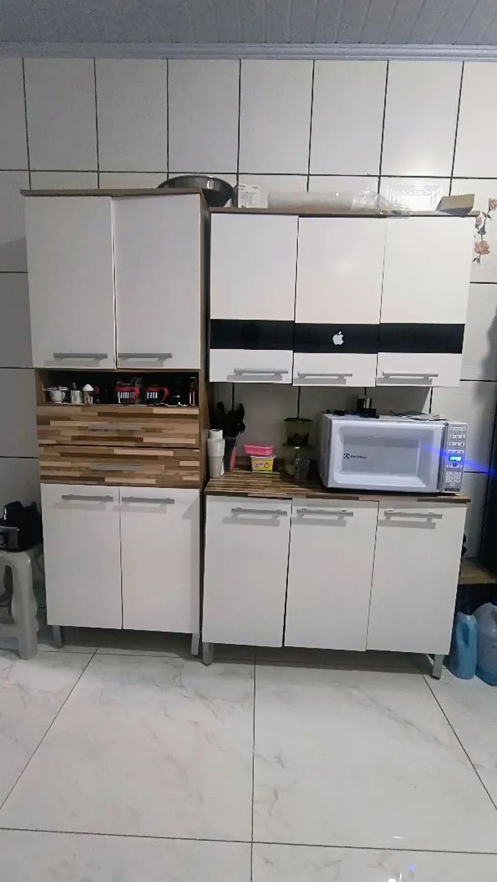 Armário de parede 