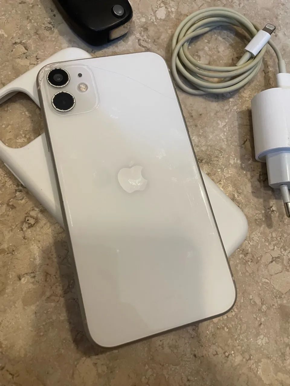 IPHONE 11 64GB BRANCO PÉROLA FUNCIONA PERFEITAMENTE  - Foto 2