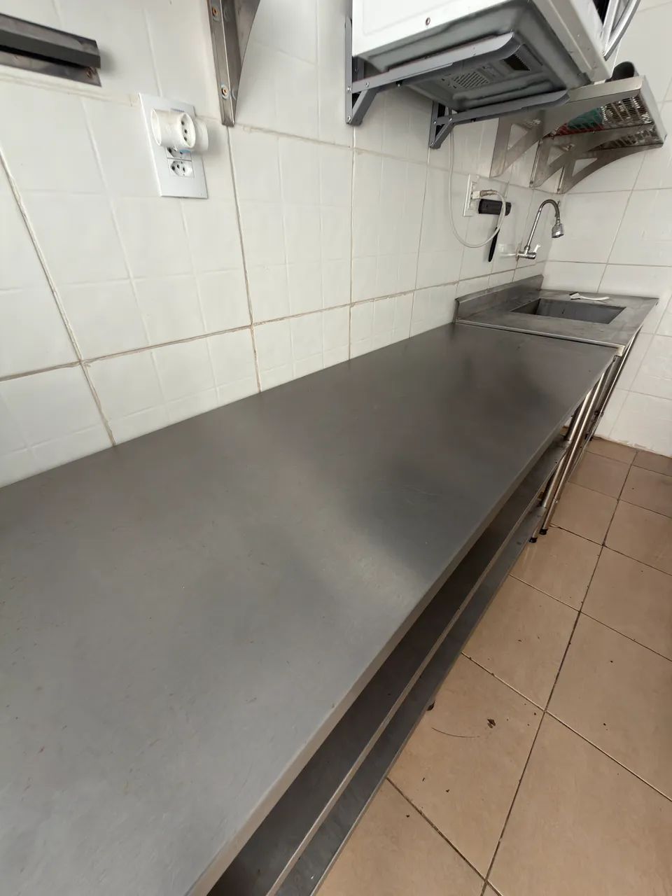 Bancada aço inox IGASOL - 1,90x60x90x88 - - Foto 3