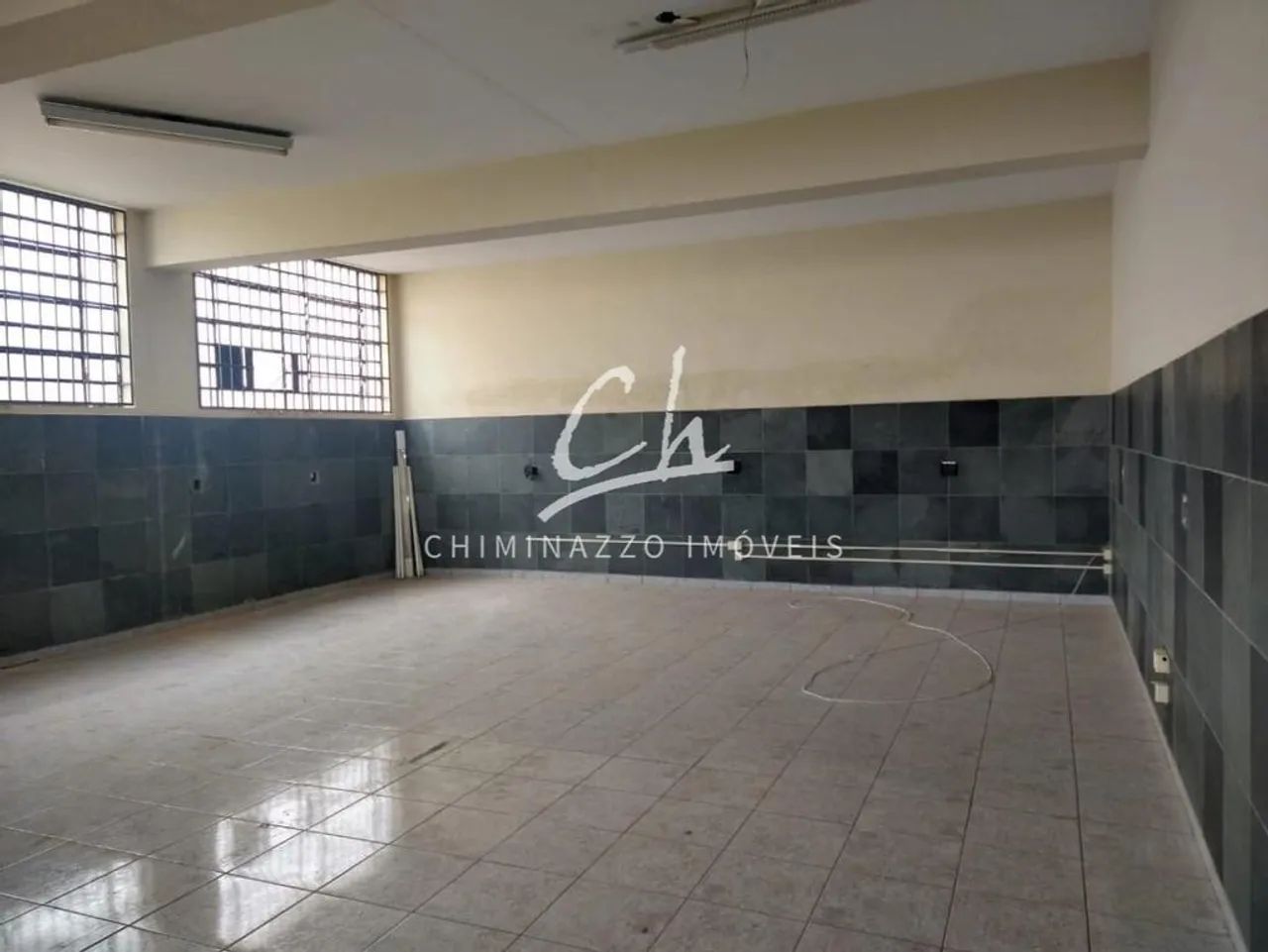 Galpão para alugar em Campinas, Vila João Jorge, com 718.32 m² - Foto 4