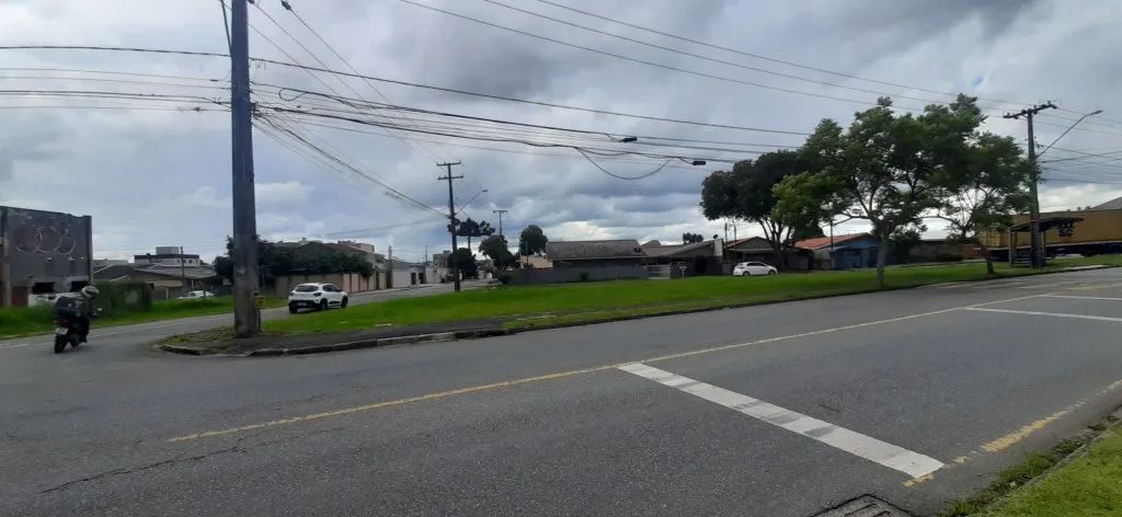 TERRENO DE ESQUINA COSTEIRA