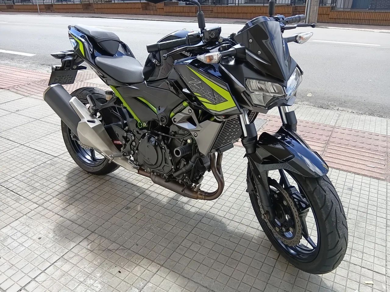 Z 400 2020 - 1535080402 | OLX