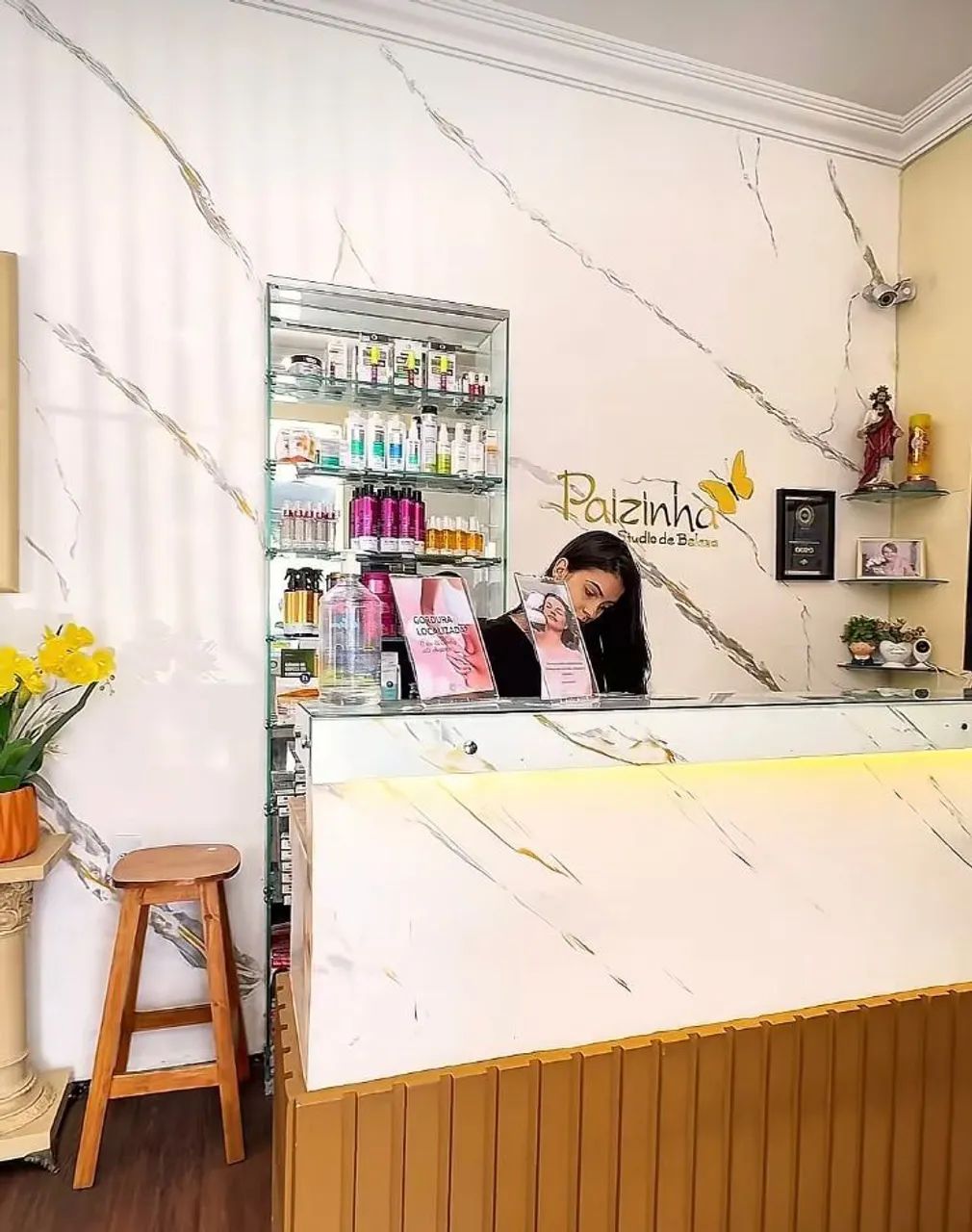 Vaga para manicure: comissão semanal e ajuda de custo. - Foto 3