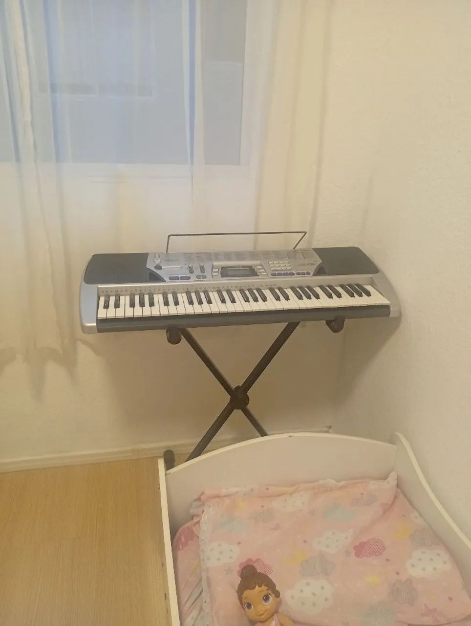 Teclado marca Cásio 