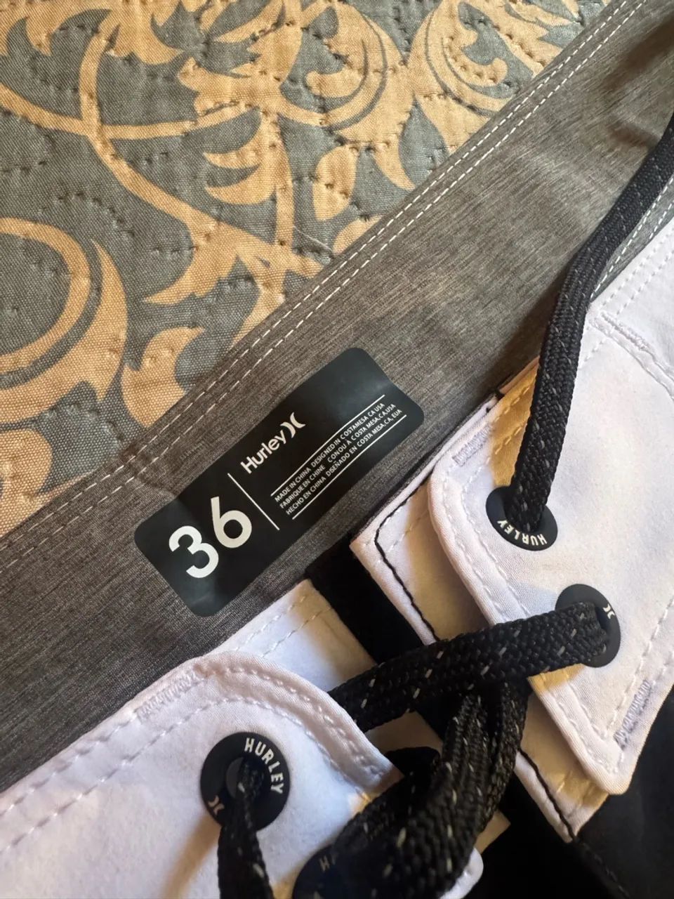 Bermuda Boadshort Hurley phantom tamanho 44 - Foto 2