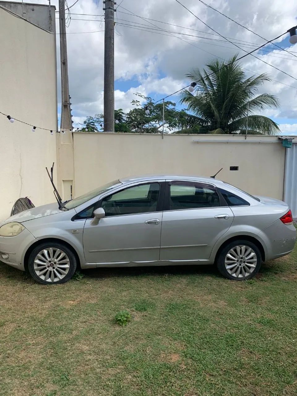 Fiat Linea Absolute 1.9/1.8 Flex Dualogic 4P 2012