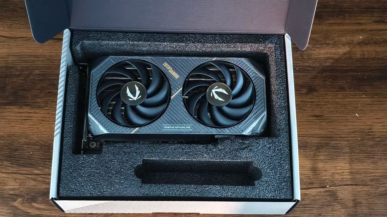 Zotac GeForce RTX 5060TI 8gb - Foto 2