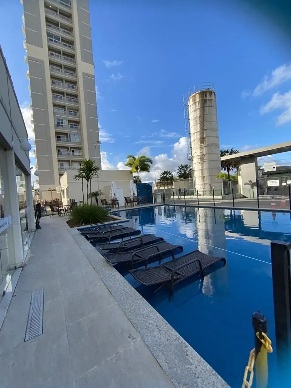 Apartamento com 02 quartos em Ponta de Campina