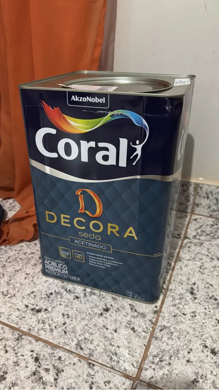 Tinta coral acetinada Decora lata 18 litros nova lacrada