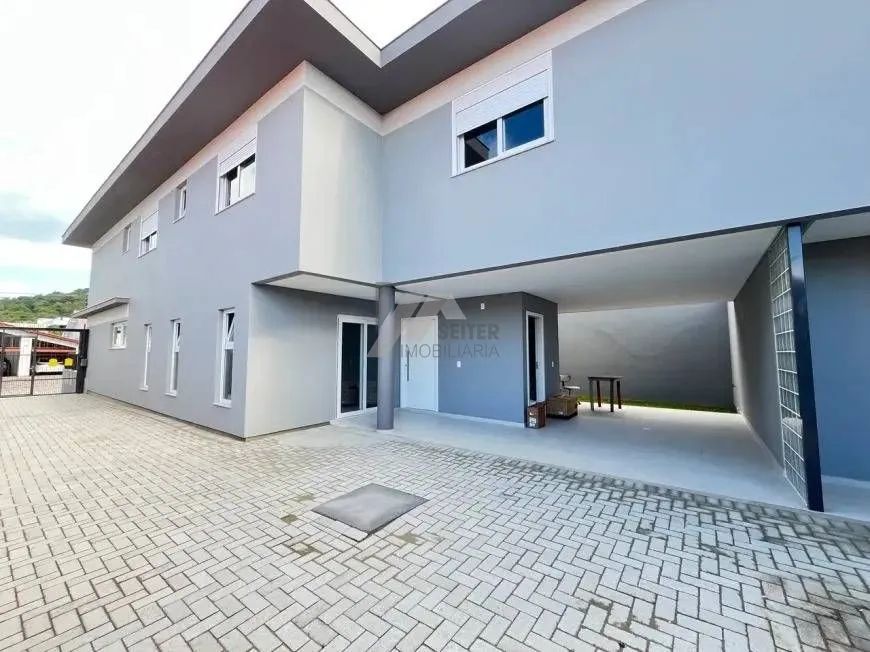 Casa 3 dormitórios Venda no Córrego Grande Florianópolis