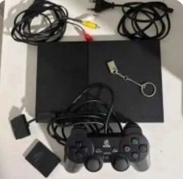 PS2 com vários jogos