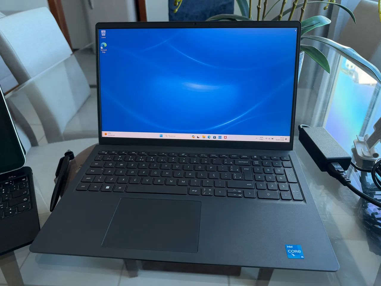 Notebook Dell inspiron 15 3520 i5 12ª zero sem detalhes 