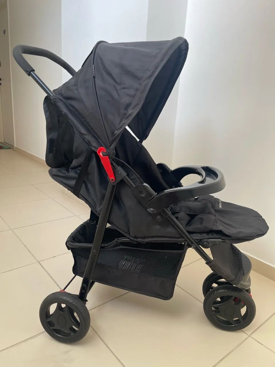 Carro de bebê e bebê conforto - Foto 5