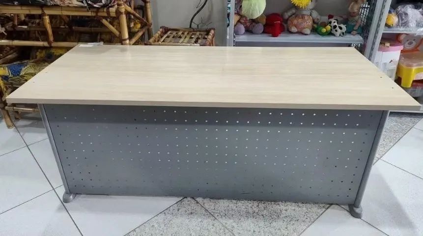 MESA DE ESCRITORIO