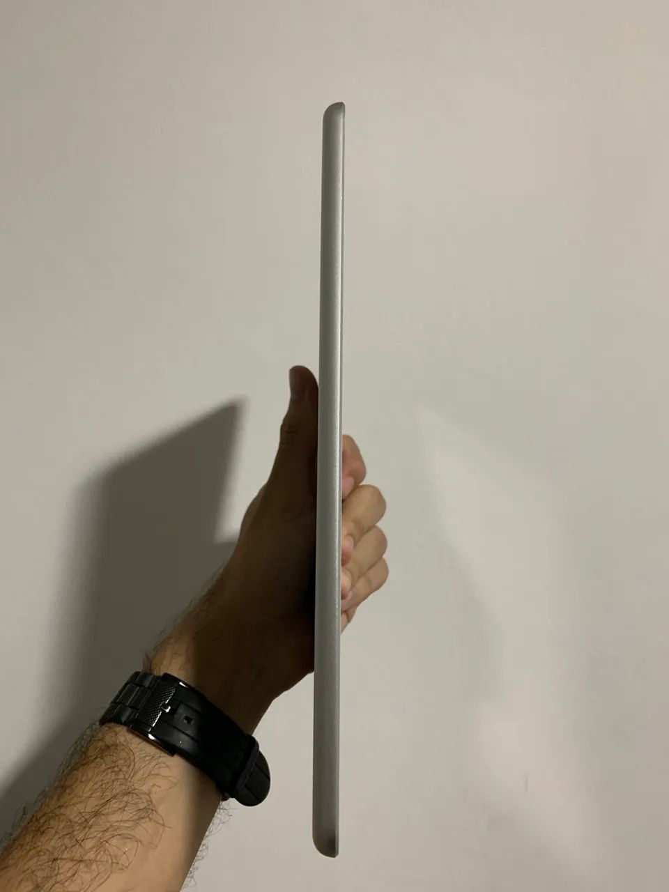 iPad 5ª Geração 32GB Prata | Estado de Novo + Capinha - Foto 3