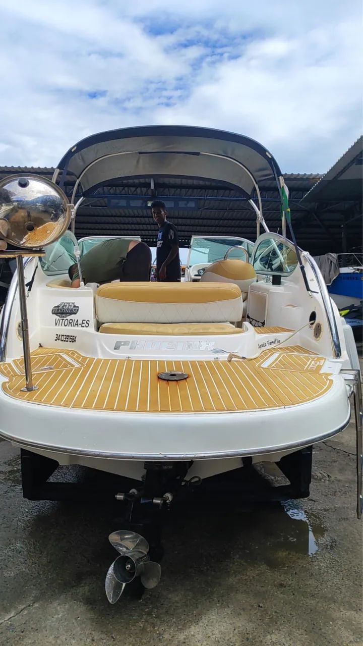 Lancha Phoenix 255 Semi Nova - Foto 11
