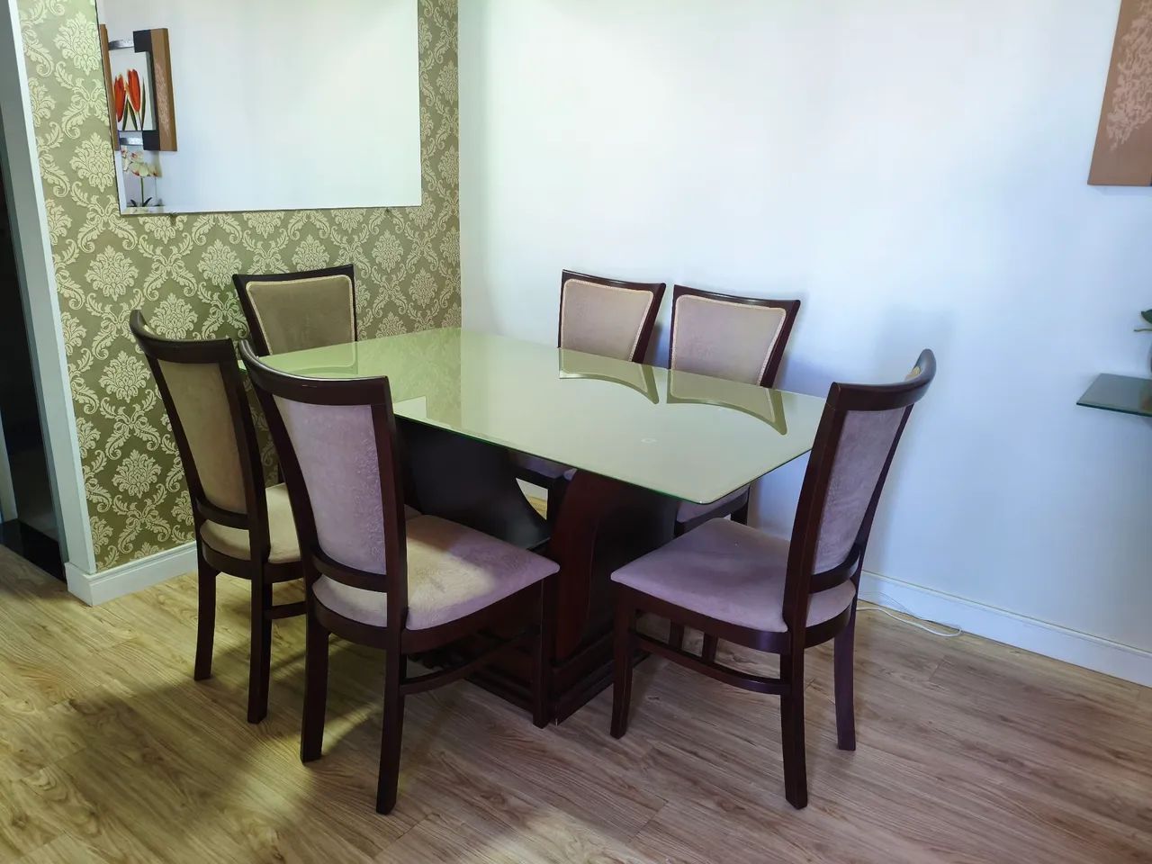 Mesa de 6 lugares em excelente estado - Foto 2