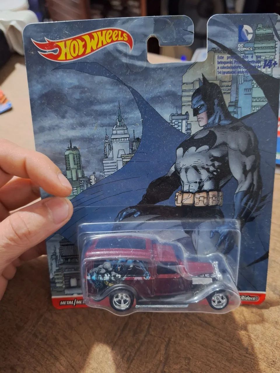 Hotwheels premium Batman 34 dodge 