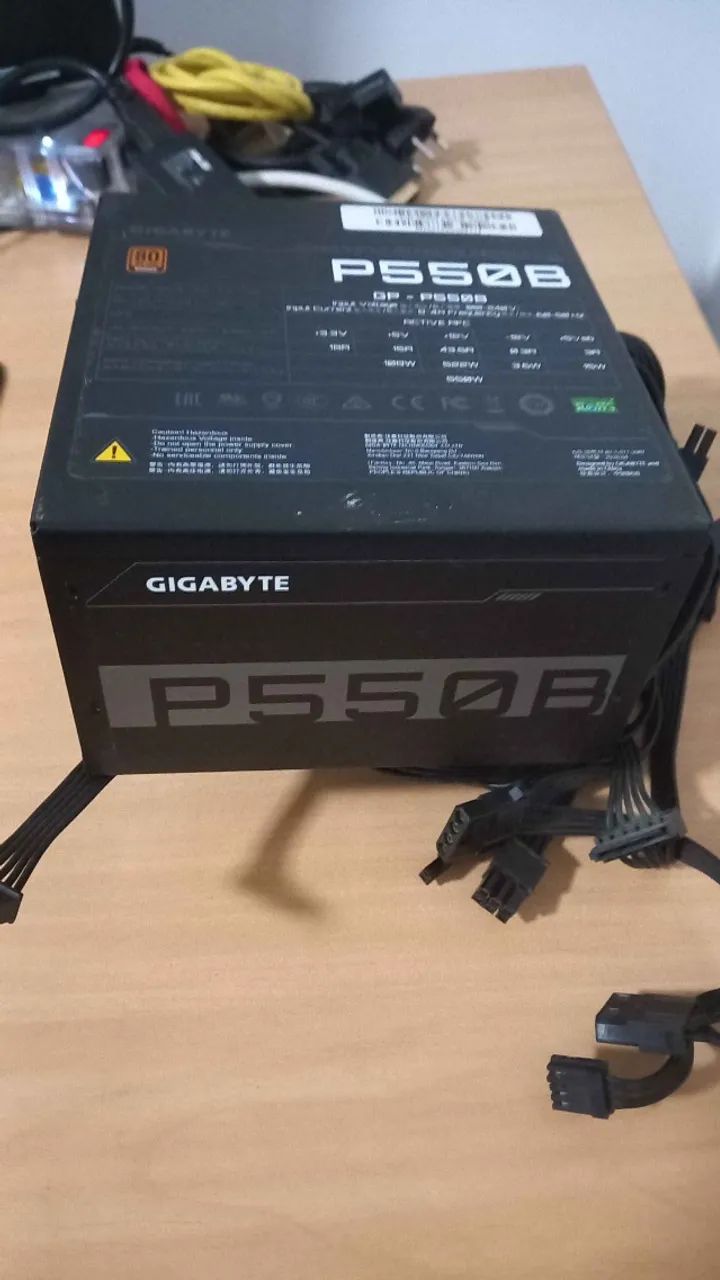 Fonte Gigabyte 550W 80 Plus Bronze - Foto 3