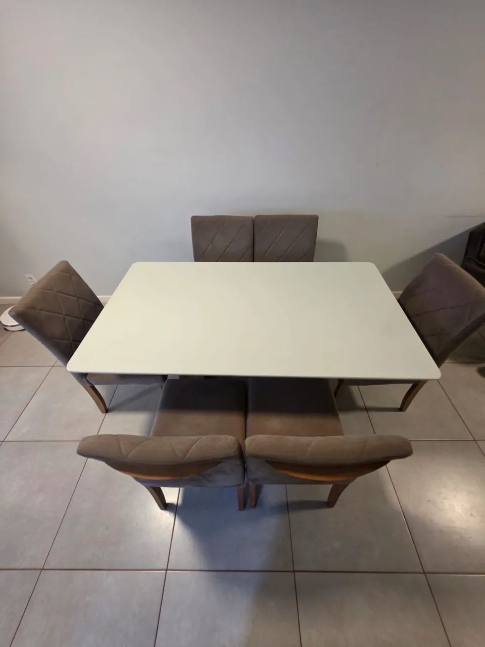 Mesa de Jantar 6 Lugares com Cadeiras Estofadas - Foto 2
