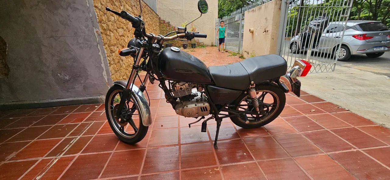 Suzuki Intruder 125 - Foto 3