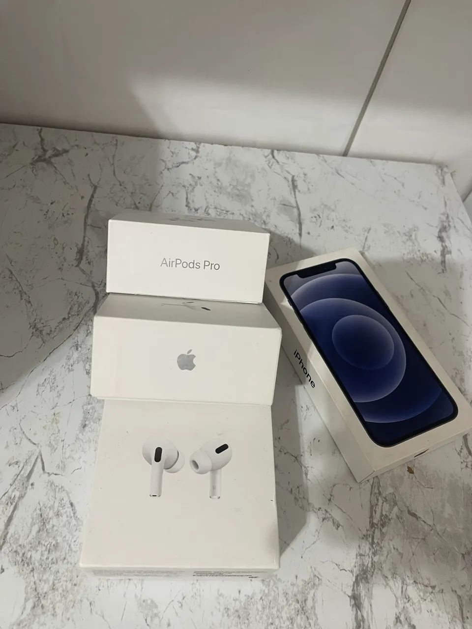 Caixa iPhone 12 e 3 AirPods Pro - Foto 3