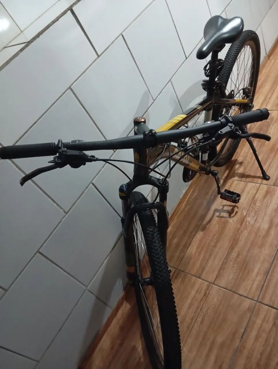 Bicicleta Caloi Vêlox Aro 29 semi nova  - Foto 5