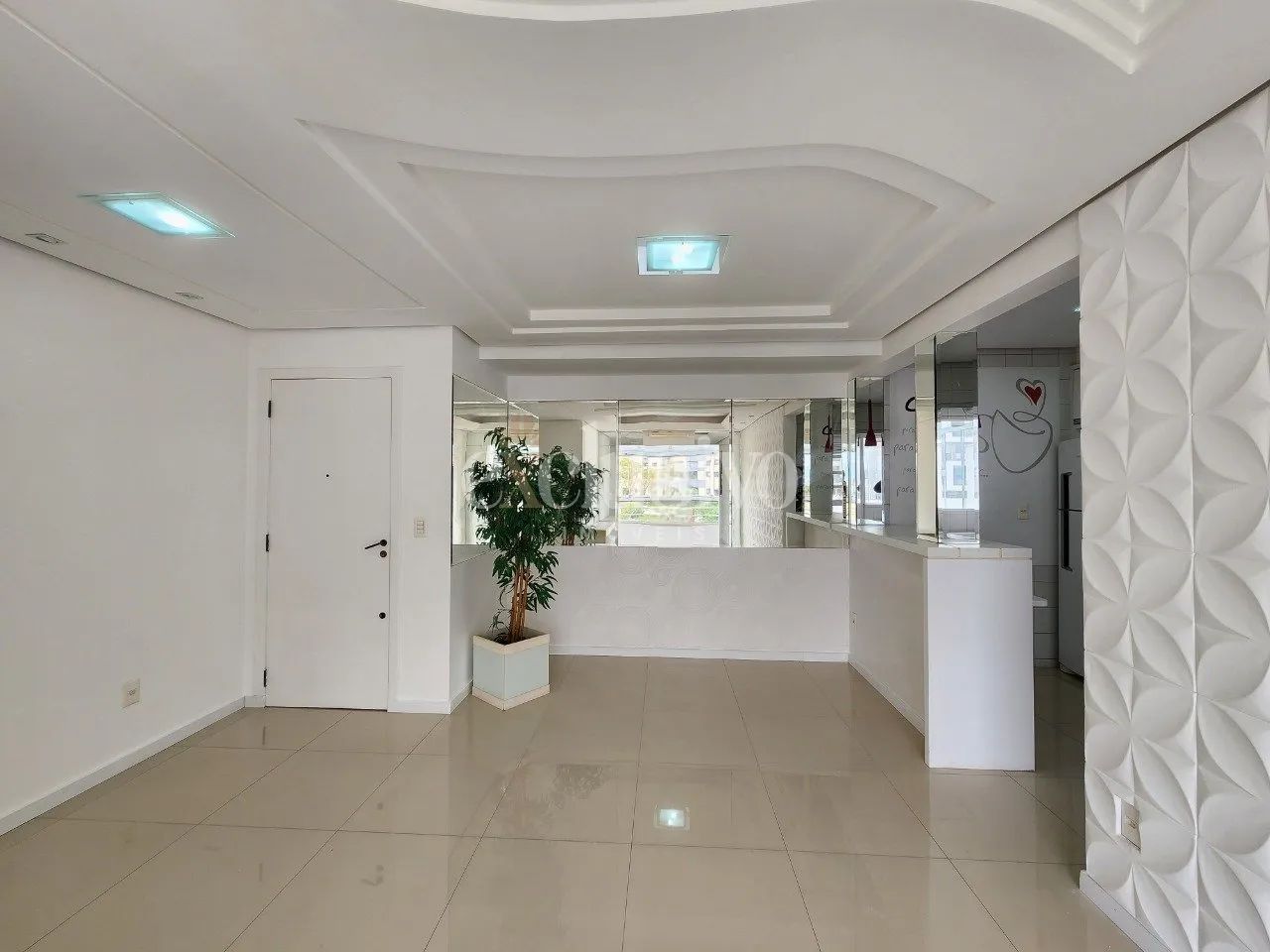 Apartamento 2 dormitórios no Abraão com vista mar - Foto 4